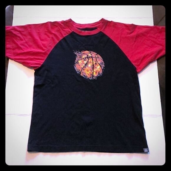 3/$15 or 5/$20 Old navy boys size XL Basketball tee - Picture 1 of 4